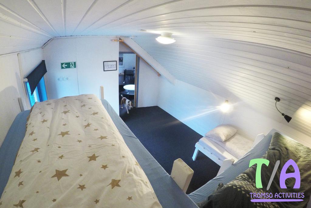 Tromso Activities Hostel Room photo